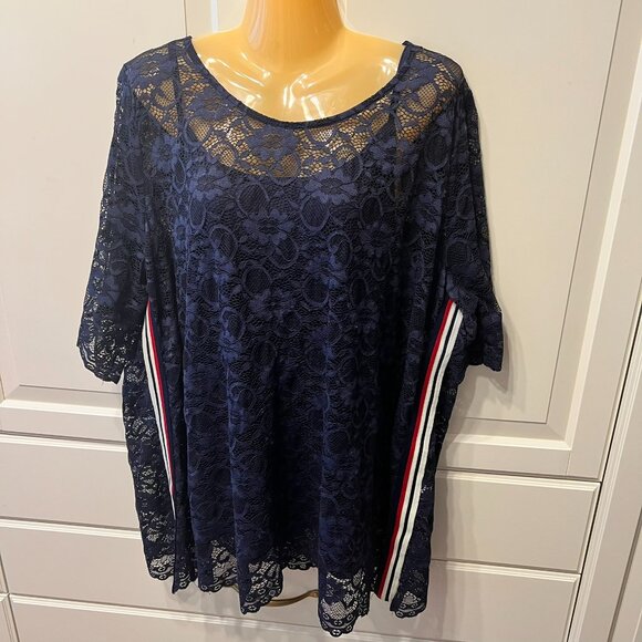 ELLOS Navy Side-Stripe Elbow-Length Lace Tunic‎ Tee w/Camisole (Plus 1X) - Picture 3 of 11
